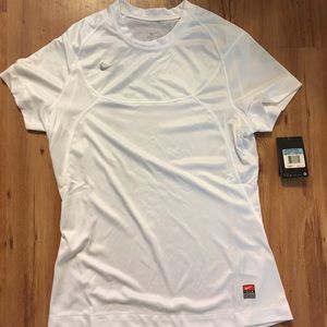 Nike Women’s Pasadena Team Jersey White NWT Medium